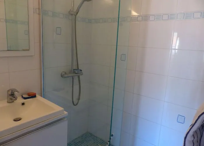 Familial Proche Au Lavandou Avec Terrasse Et Garage - Fr-1-308-109 דירה