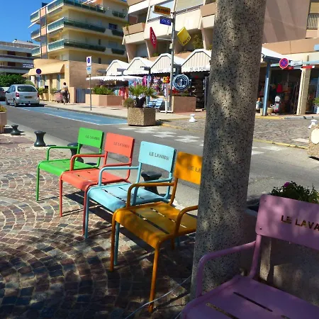 Daire Familial Proche Au Lavandou Avec Terrasse Et Garage - Fr-1-308-109 Le Lavandou